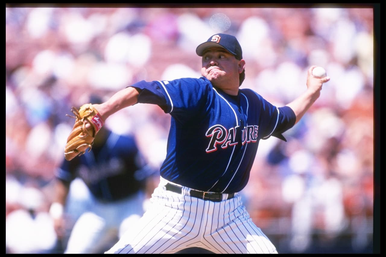 Sus últimos dos equipos fueron San Diego Padres y St. Louis Cardinals, en 1997.