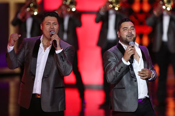 El concierto de Banda MS, evento que estaba pautado para este sábado y fue pospuesto como consecuencia de la posible propagación del nuevo coronavirus, ya cuenta con nueva fecha. La relacionista público de Banda MS, Sara Eva Pérez, comunicó a Univsion San Antonio que el concierto se llevará a cabo el 29 de agosto del 2020.