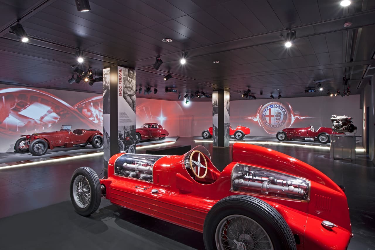 En 2015 el museo Alfa Romeo en Milán abrió nuevamente sus puertas después de ser remodelado. Esta vez el museo se encuentra dividido en 3 secciones para el público: historia en vehículos de producción, evolución en diseño y participación de Alfa Romeo en el mundo de las competencias.