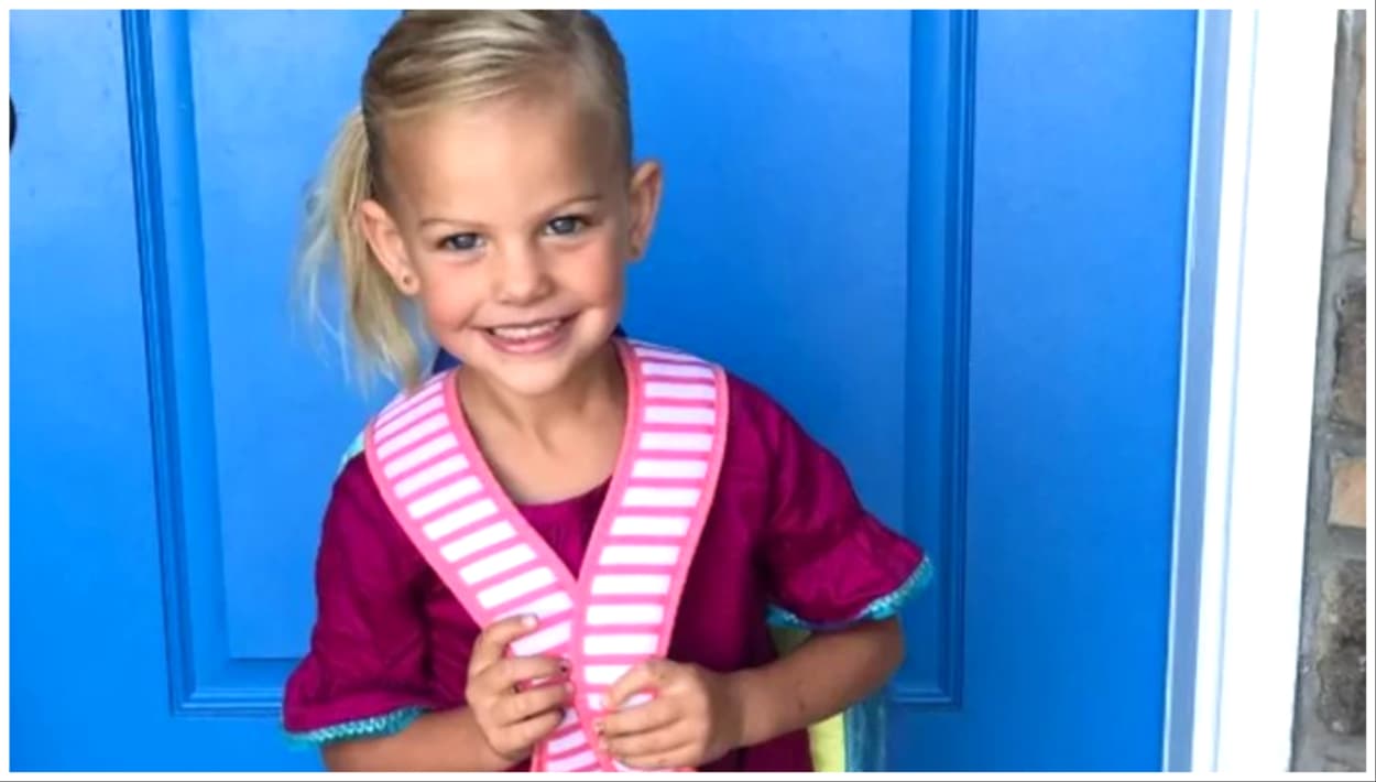 Recibe homenaje, niña que murió en accidente y salvó 4 vidas al donar sus órganos