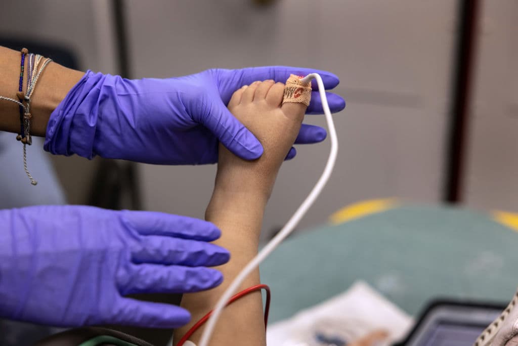 El sistema de 
<b><a href="https://es.harrishealth.org/" target="_blank">salud de Harris</a></b> asegura que unos 288 trabajadores de salud están en cuarenta.