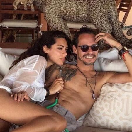 En el verano de 2017, el cantante 
<b>Marc Anthony</b> fue visto más relajado que nunca junto a quien, en ese entonces era 
<b><a href="https://www.univision.com/entretenimiento/marc-anthony-reaparece-de-la-mano-con-la-modelo-italiana-raffaella-modugno">su nuevo amor, la modelo italiana Raffaella Modugno</a></b>.