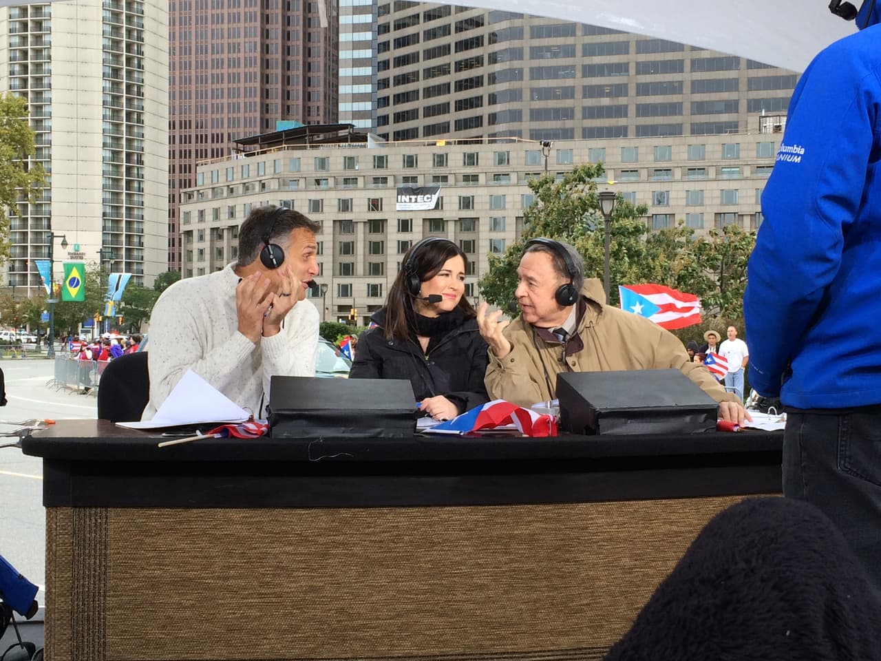 Ni el frío, ni el viento impidieron que este domingo se realizara el desfile anual puertorriqueño en Filadelfia en donde el baile y la música no podían faltar. El evento que tuvo como objetivo unir a la comunidad boricua y levantar con orgullo la bandera de la llamada Isla del Encanto. El Desfile Puertorriqueño de Filadelfia, organizado por El Concilio, tuvo como tema este año el de "Nuestra Trayectoría: De Puerto Rico a Filadelfia".