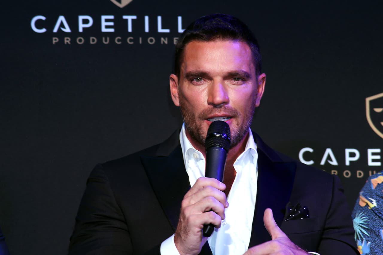 En este documento, el actor apela la 
<b><a href="https://www.univision.com/shows/el-gordo-y-la-flaca/juez-aprueba-que-julian-gil-pueda-convivir-con-su-hijo-matias-fuera-del-centro-de-convivencia-video">sentencia</a></b> que emitió el 15 de noviembre de 2019 la sala familiar del Tribunal Superior de Justicia de la Ciudad de México.