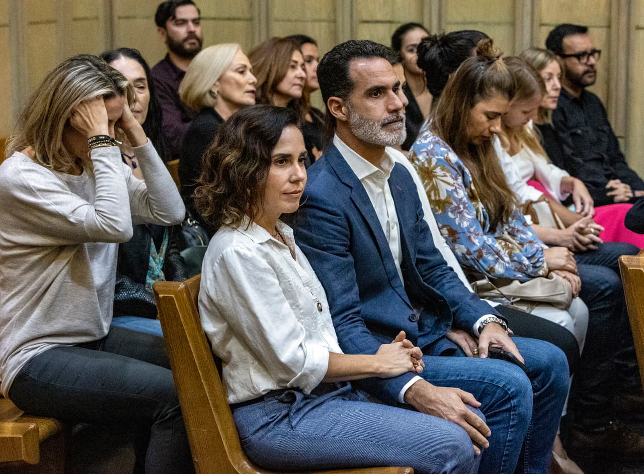 "Esta experiencia ha sido un 
<b>dolor muy profundo y es una tragedia muy grande</b> para la familia del señor Hernández, quienes siempre han estado en nuestras oraciones y en el rezo de Pablo, mi hermano, y para nuestra familia", reportó Despierta América.
<br>