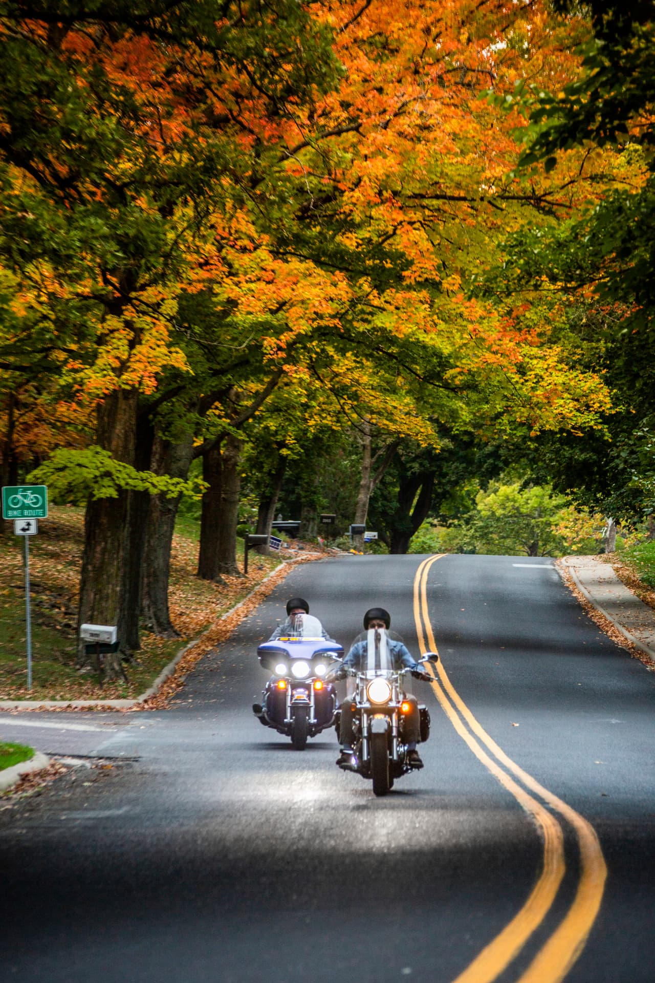Grandview Drive es un camino y parque que ofrece vistas panorámicas del río Illinois mientras camina, anda en bicicleta o recorre uno de los muchos senderos hermosos. Grand View Drive es un camino de placer serpenteante de 2,52 millas construido en 1903.