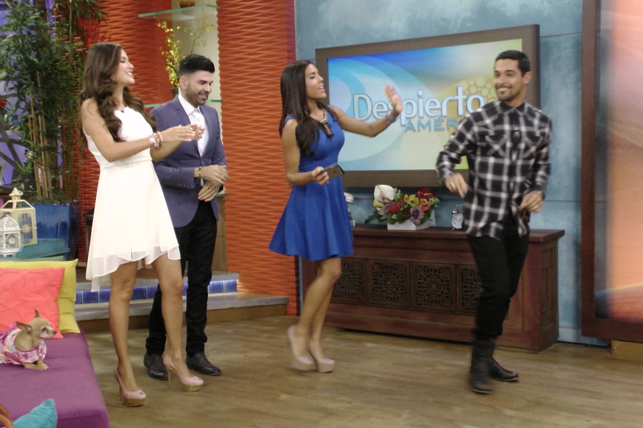 Y después de una divertida charla, Francisca tenía una petición para el guapo actor.