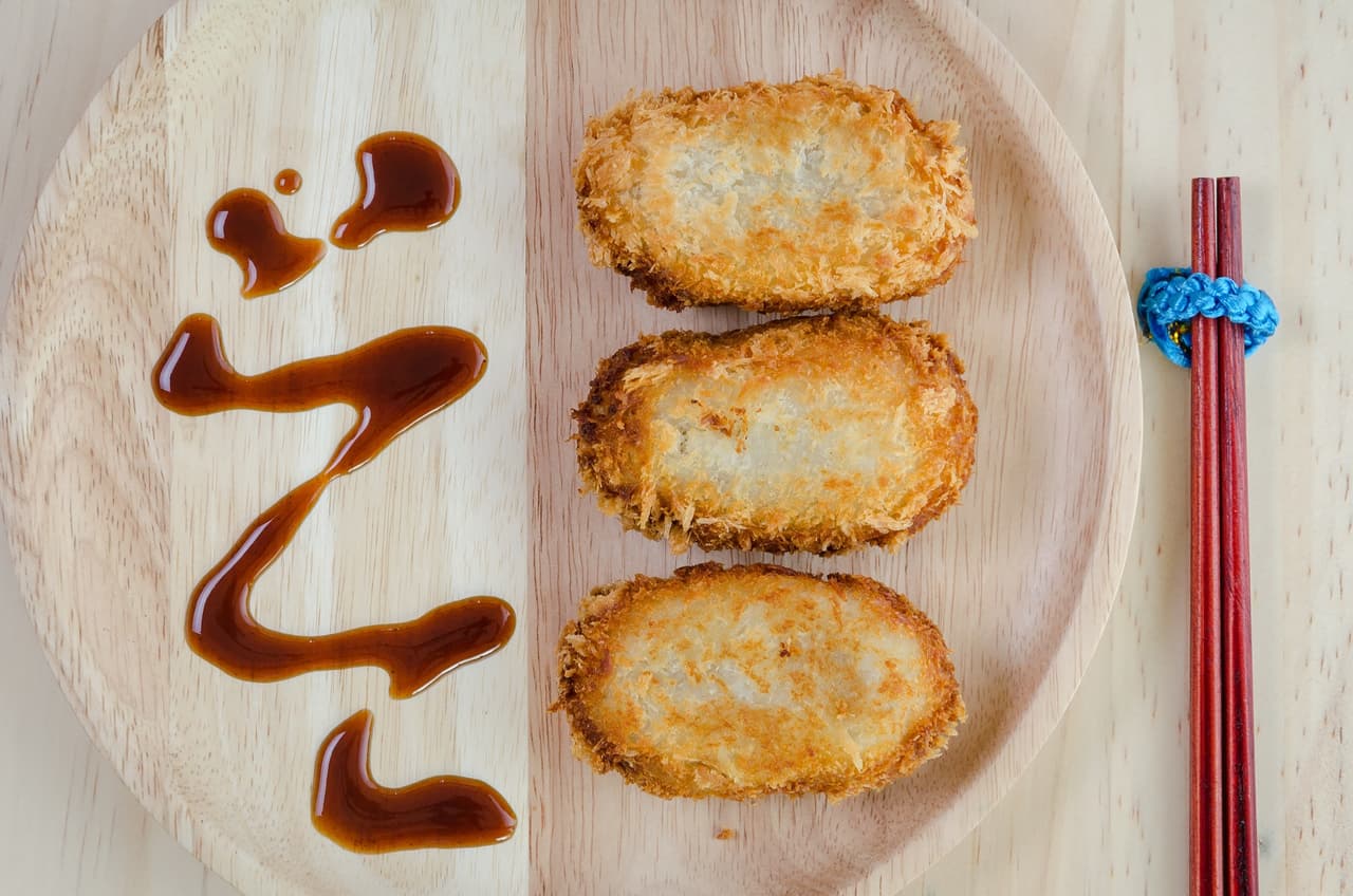 El chef ejecutivo del restaurante Salt Creek Grille en Princeton, Luis Estrada, nos compartió una forma muy original de comer pavo, unas exquisitas croquetas.