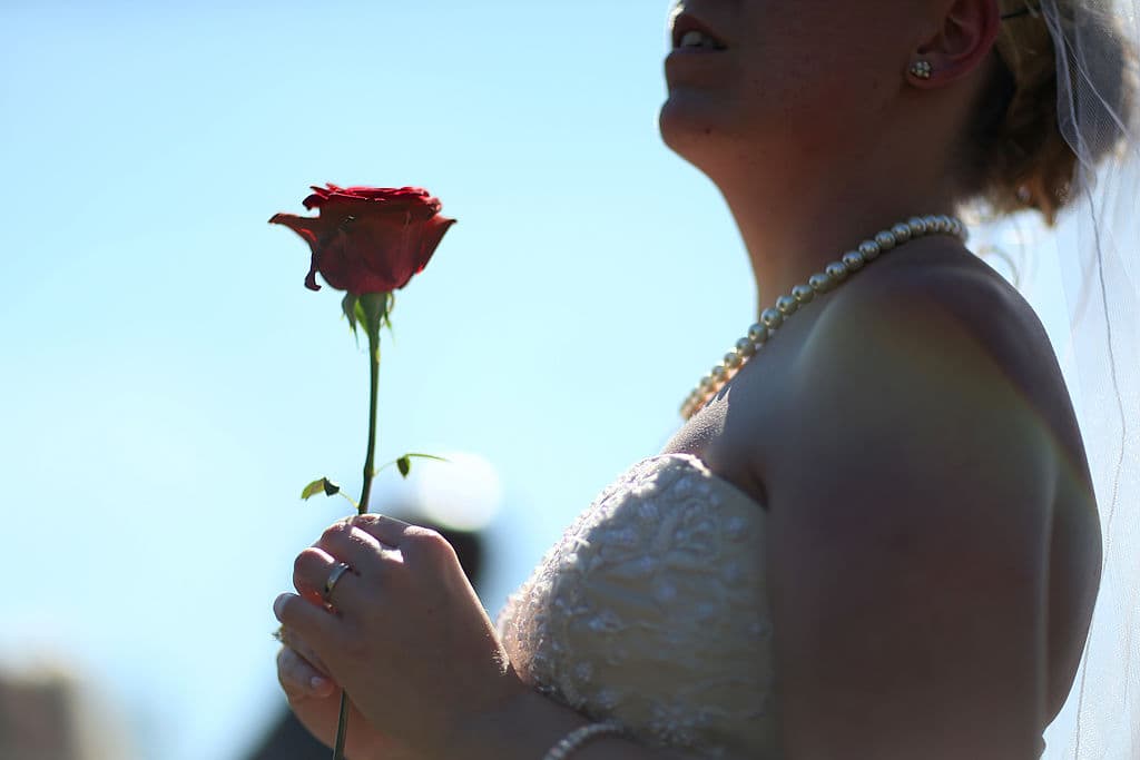 Para sorpresa de muchos, 73% de las mujeres dice aceptar un anillo de segunda mano para ahorrar.