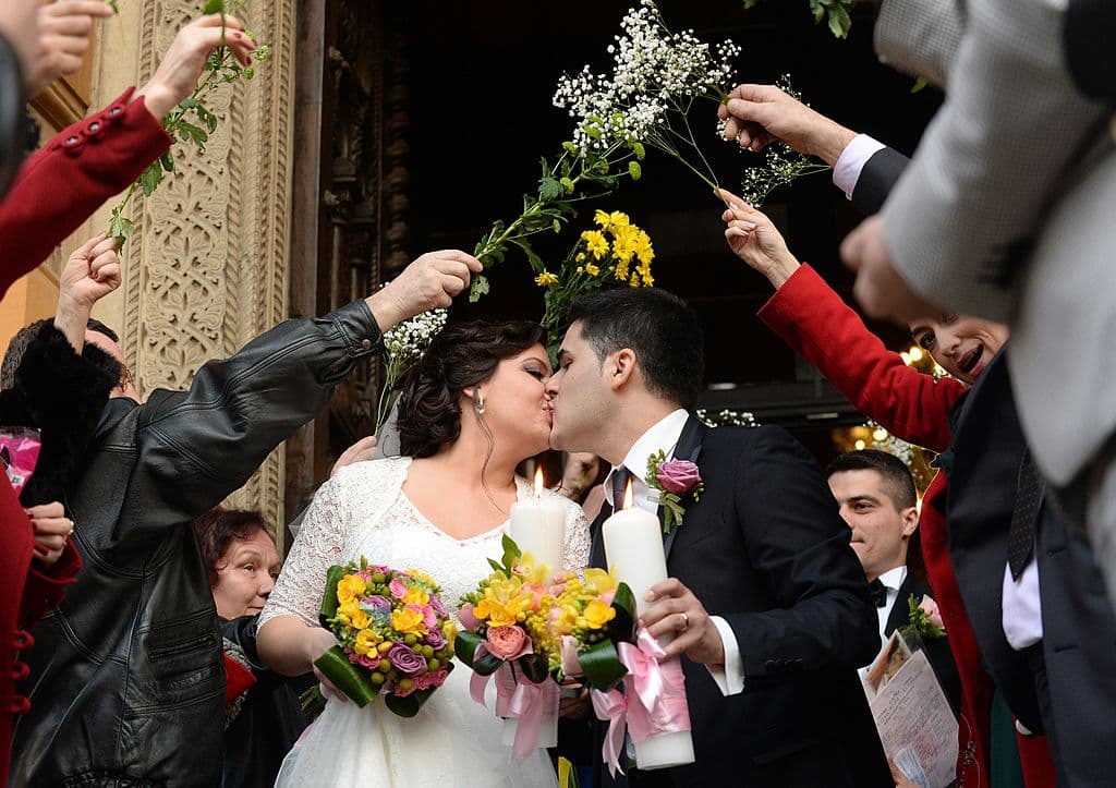 En 2015, el costo promedio nacional de una boda era de alrededor de 30,000 dólares.