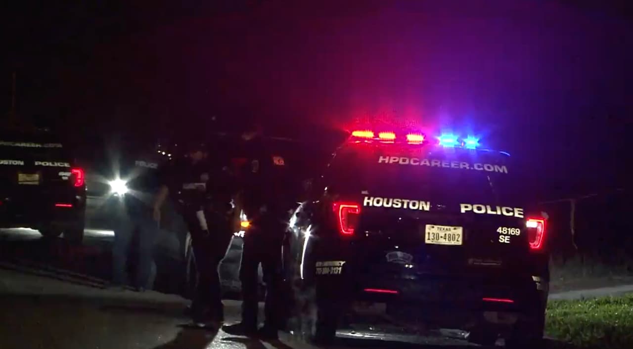 El sospechoso huyó del lugar y la investigación continúa.