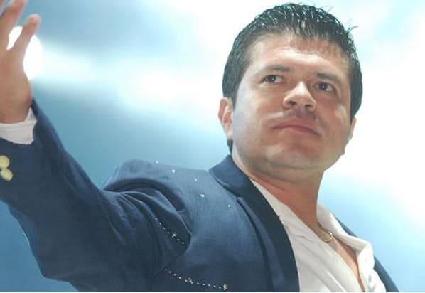 Jorge Medina, vocalista de La Arrolladora Banda El Limón, sintió la furia de los usuarios de Twitter, quienes no tuvieron piedad con él cuando publicó un tuit con una equivocación sobre uno de los héroes de la Independencia mexicana.