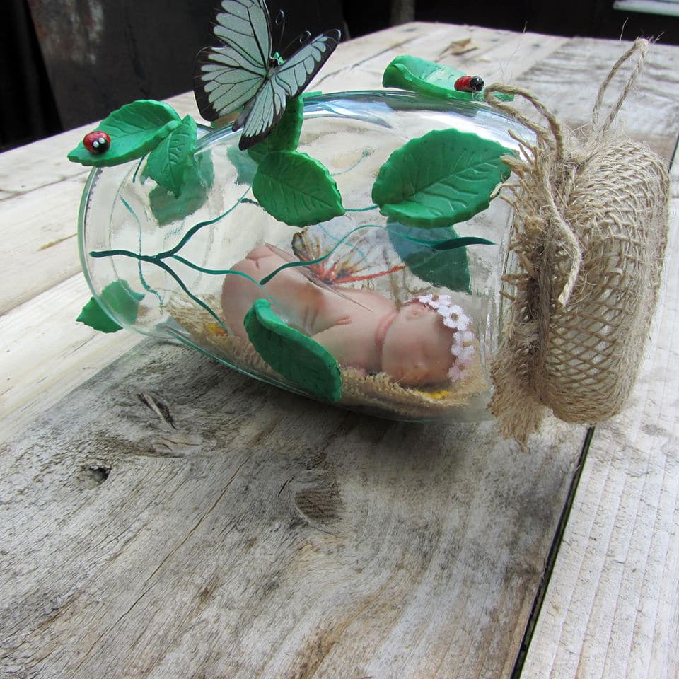 Pero la creadora de estos bebés también ha tenido pedidos extravagantes, como monos bebé o hadas.