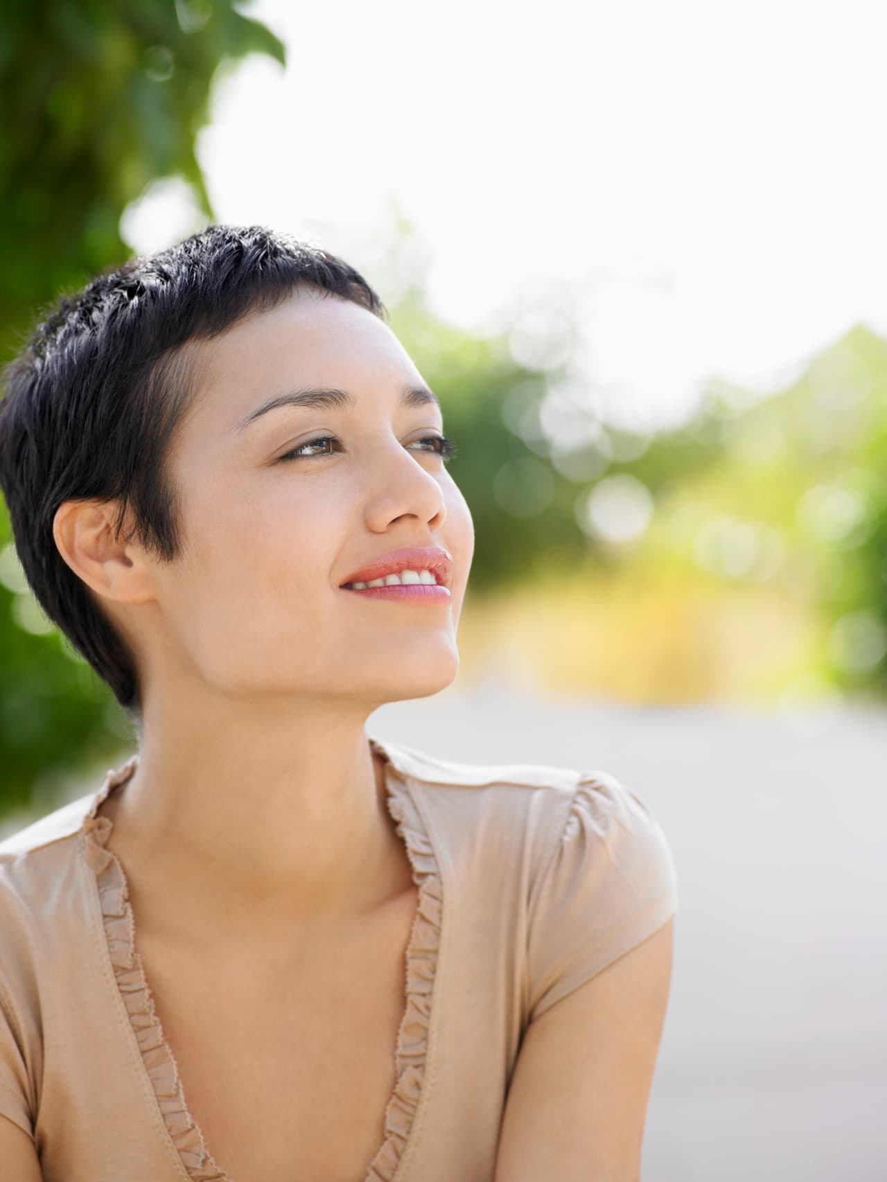 Tu regente, Mercurio, te envuelve con una halo exitoso que contagia de entusiasmo a quienes se te aproximan. Tu actitud optimista servirá de ejemplo a otros y estimulará a tus compañeros de trabajo más apáticos a realizar sus tareas.