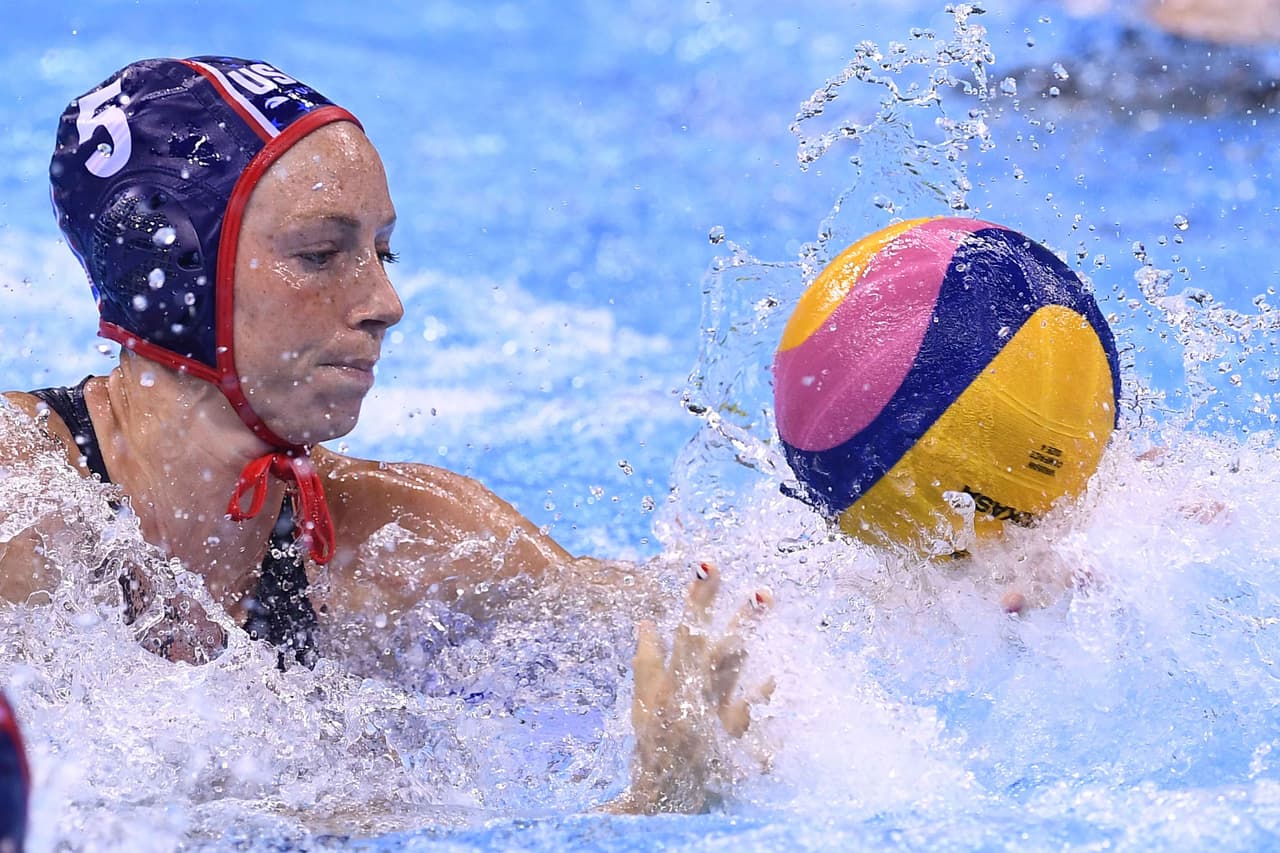 Estados Unidos e Italia disputarán la final del torneo femenino de waterpolo de los Juegos Olímpicos de Río 2016, tras superar a Hungría (14-10) y Rusia (12-9), respectivamente.