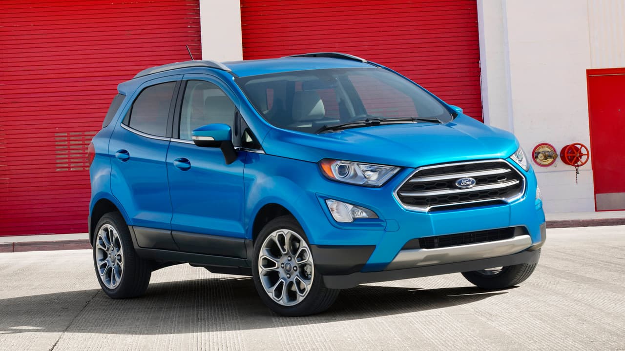 La nueva Ford EcoSport cuenta con un diseño intersante y robusto, realzados por unos voluminosos guardafangos y claves de diseño generales que lo hacen un inclonfundible miembro de la familia Ford. A quienes les guste la Ford Edge y la Ford Escape se sentiran en casa en el nuevo modelo.