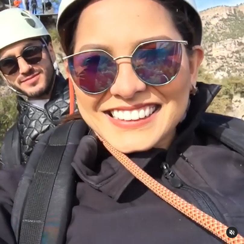 También videos, donde muestran momentos divertidos, como este paseo en tiroleza en las Barrancas del Cobre, Chihuahua.