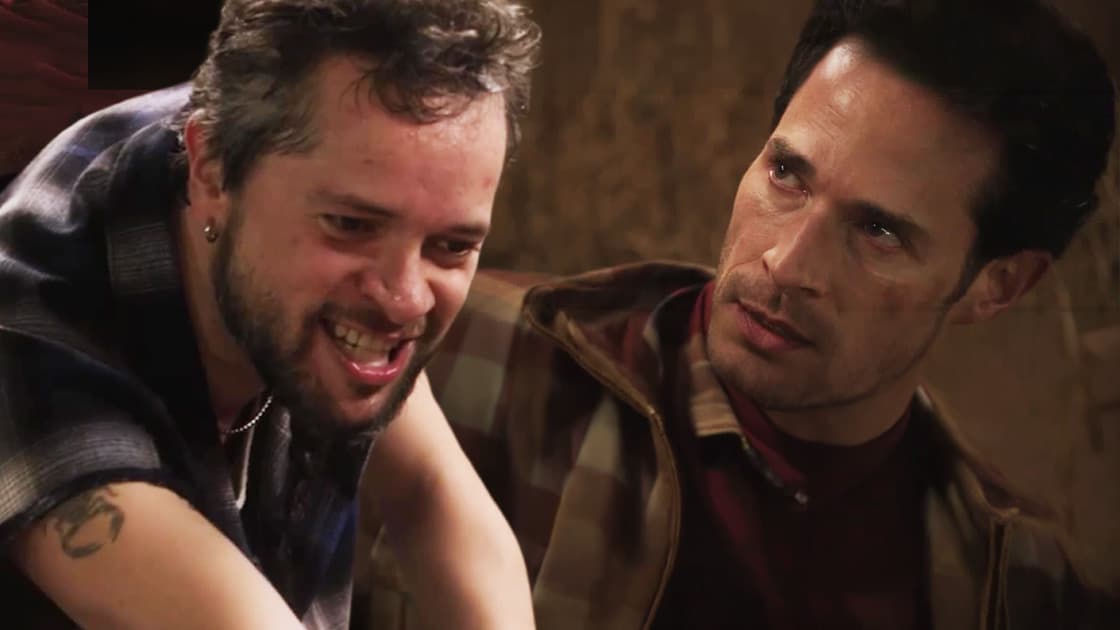 El Trenza atenta contra la vida de Renato | Mi Rival | Capítulo 29