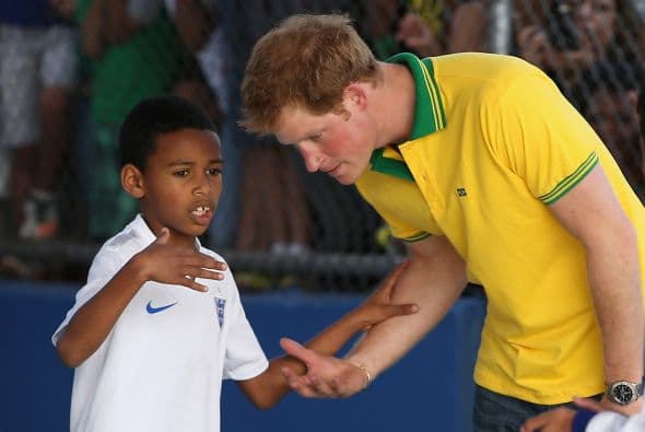Y esto porque al ver la difícil situación de estos chicos reveló que sentía que la perdida de su propia madre, no era 'nada'.