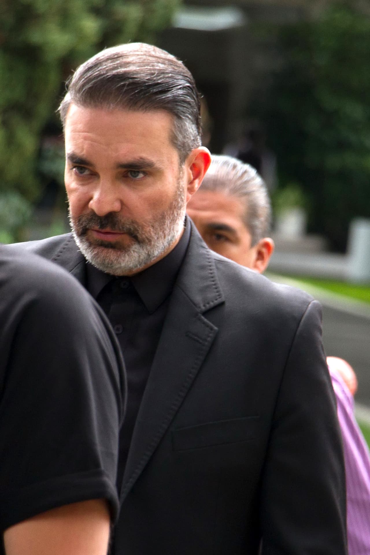 "Yo no tengo que hablar nada de ese tema ahorita, no tengo nada que perdonar, no tengo nada que decir", dijo el actor a 
<b><a href="https://www.youtube.com/watch?v=sYirnfNTwvQ&amp;t=123s" target="_blank">'De primera mano'</a></b>.