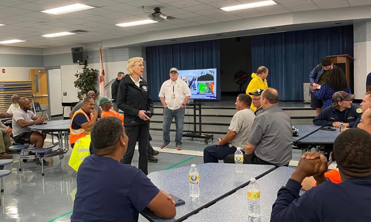 Alcaldesa de Tampa hace un balance del paso del huracán Ian 
