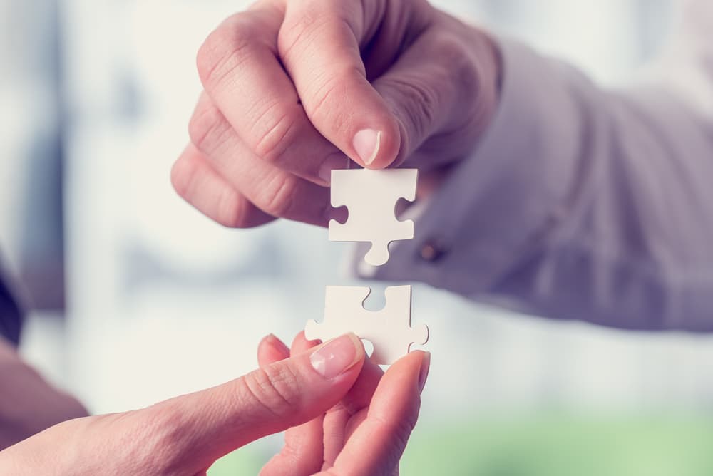 Los números 
<b>dos</b> buscan compañía, pareja, socios, no les gusta actuar solos como lo hacen los número uno.