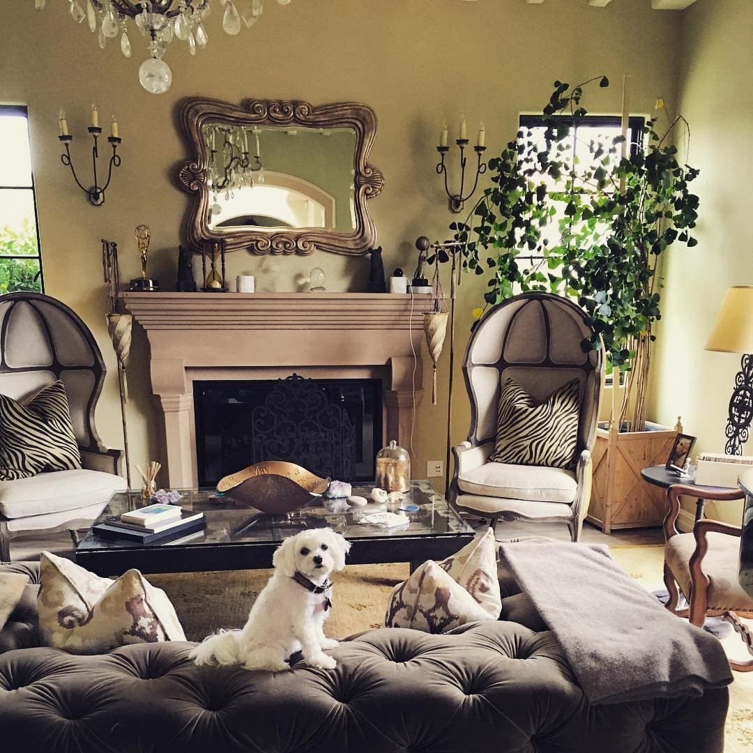 Así lucía la sala de su hogar hace un par de años.