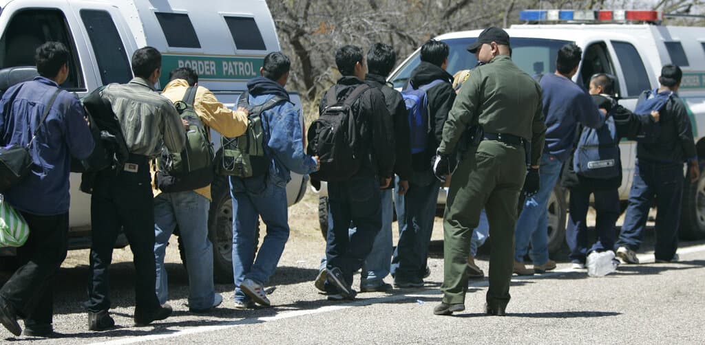 “Hablemos de Inmigración”: la nueva ‘tolerancia cero’ pone a todos los indocumentados en la mirilla de ICE