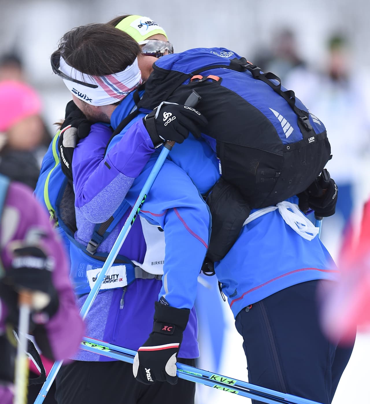 Se vio muy romántica junto a su galán.