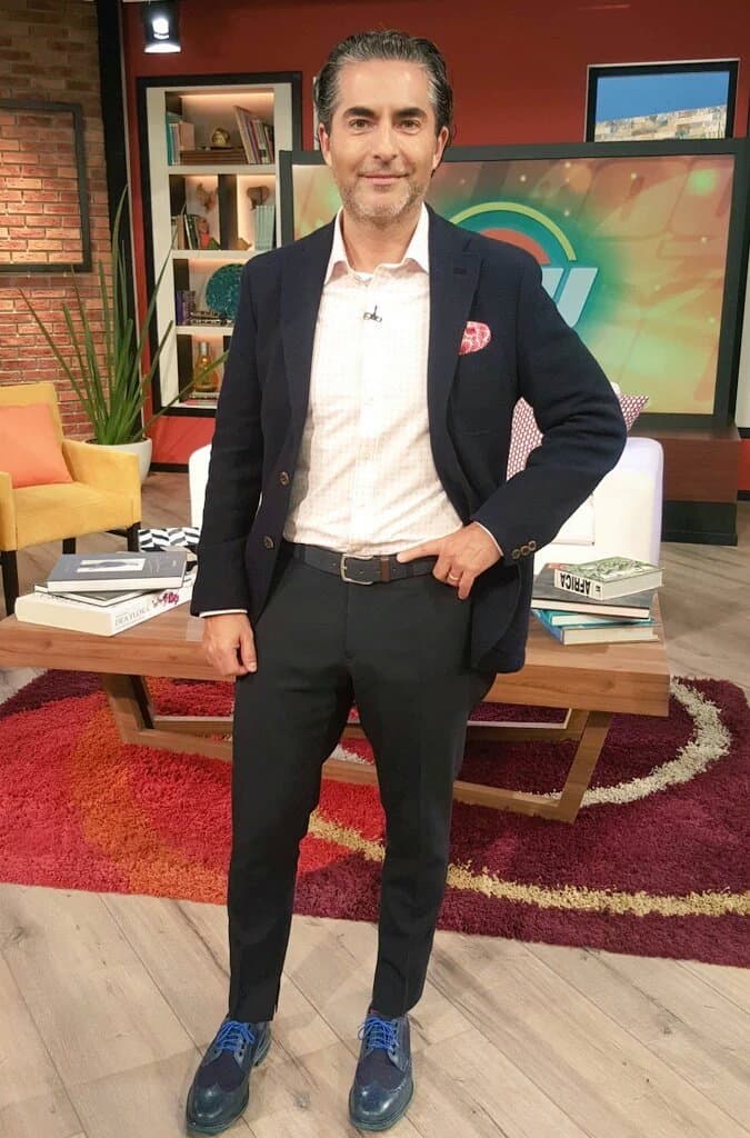 Raúl Araiza sabe cómo lucir a la moda.