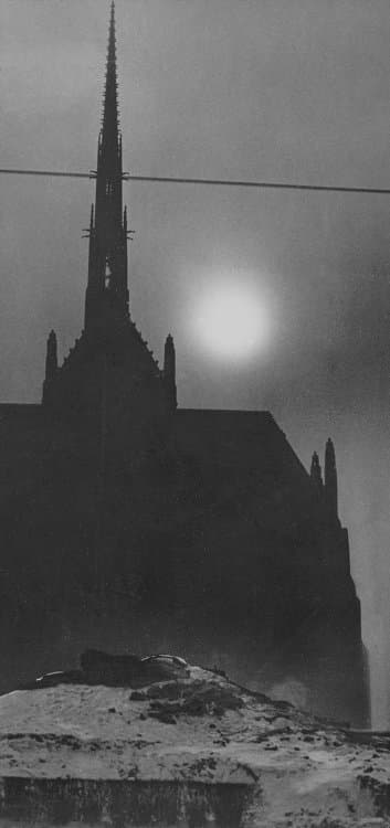 “Iglesia en la oscuridad al mediodía”. 1940.