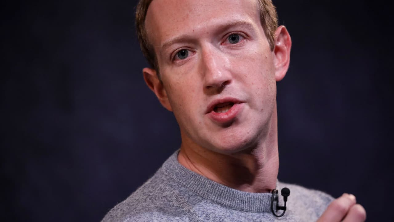 Mark Zuckerberg se defiende y rechaza las acusaciones que exempleada de Facebook hizo en contra de la red social
