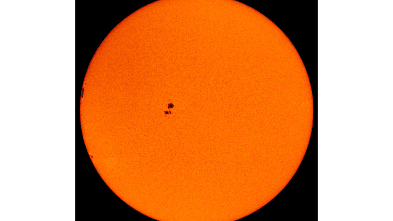 Las manchas solares aumentan de número durante el punto máximo del ciclo solar.