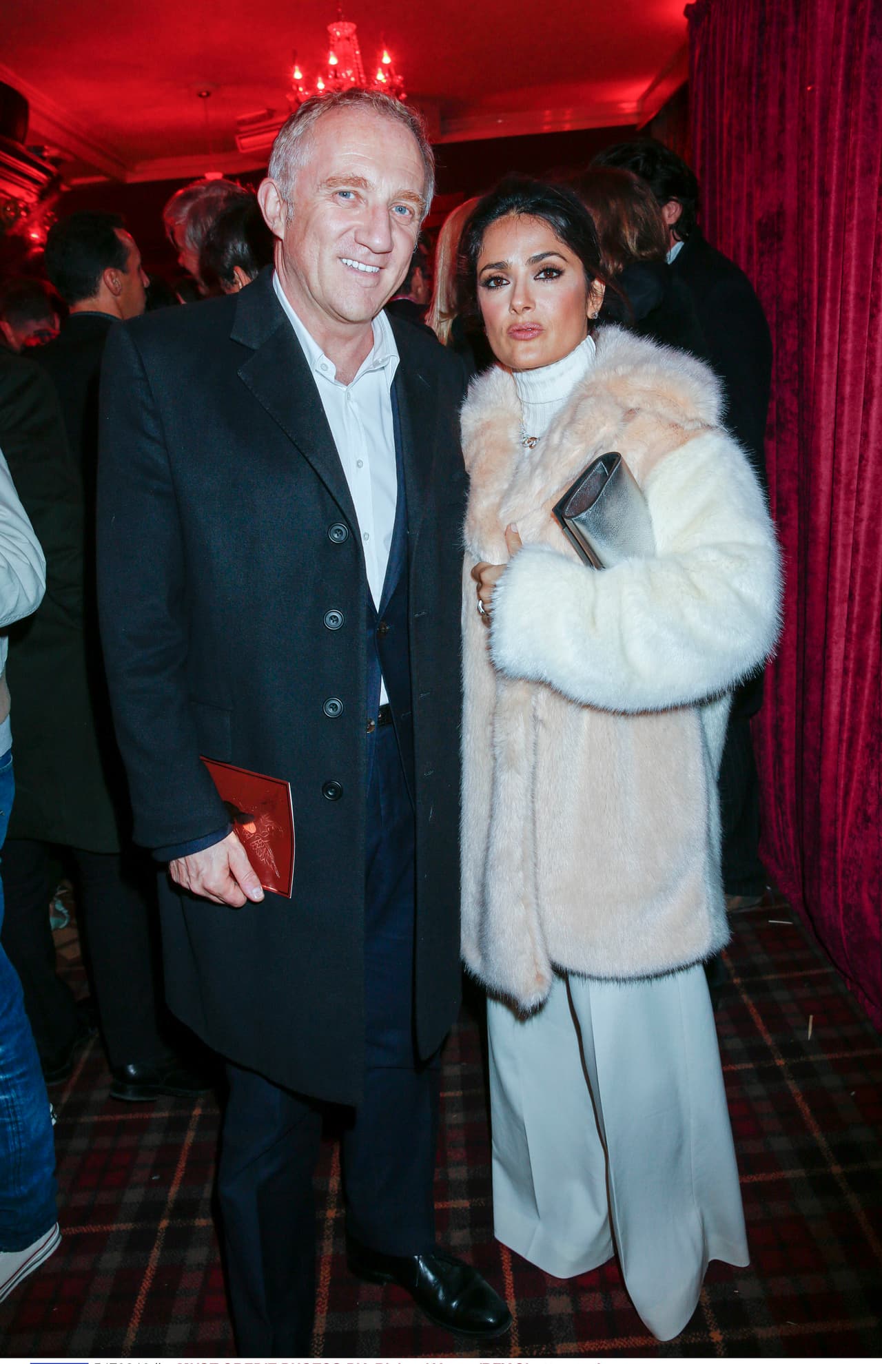 La actriz veracruzana brilló en una fiesta en Covent Garden, Londres.