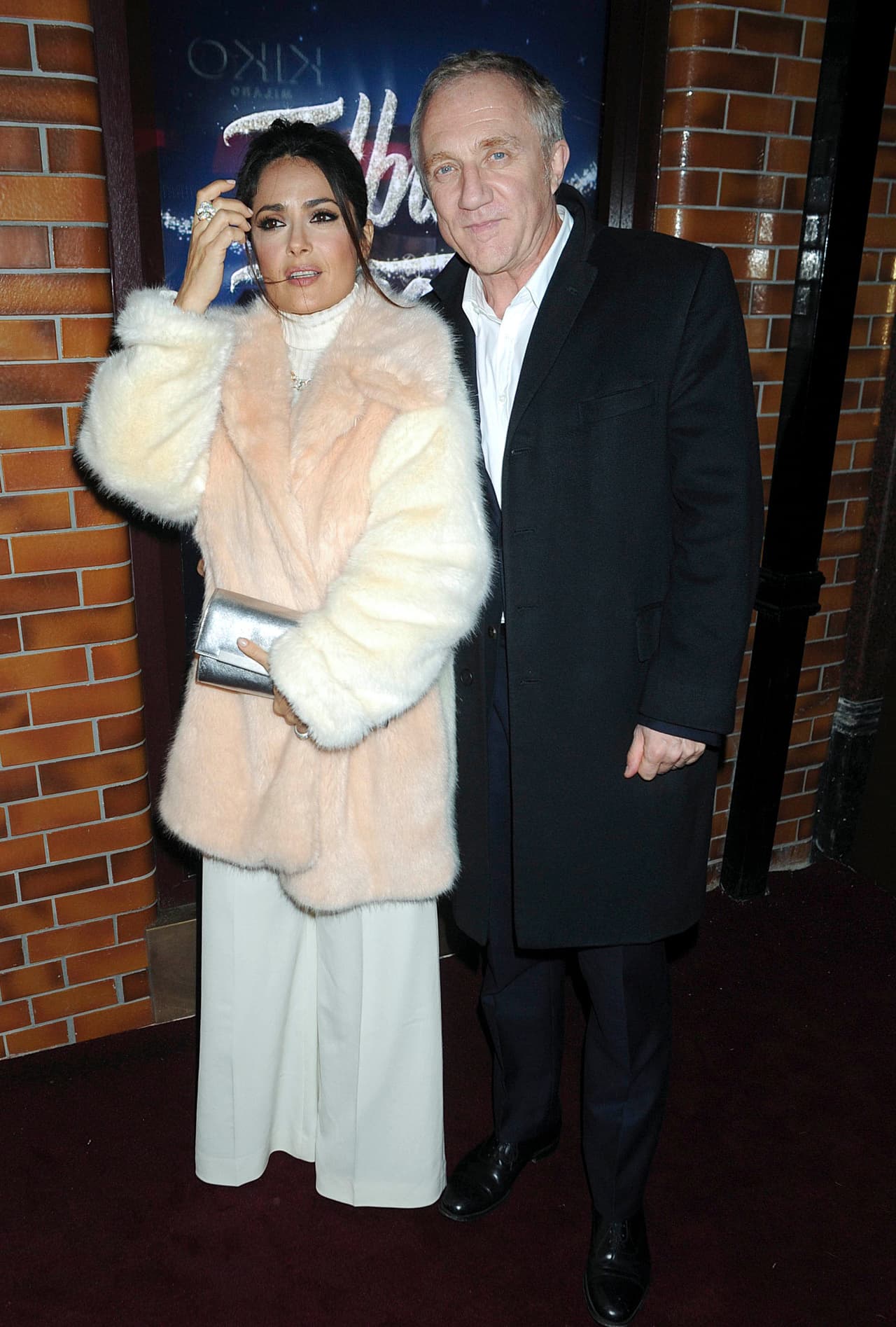 La actriz veracruzana brilló en una fiesta en Covent Garden, Londres.