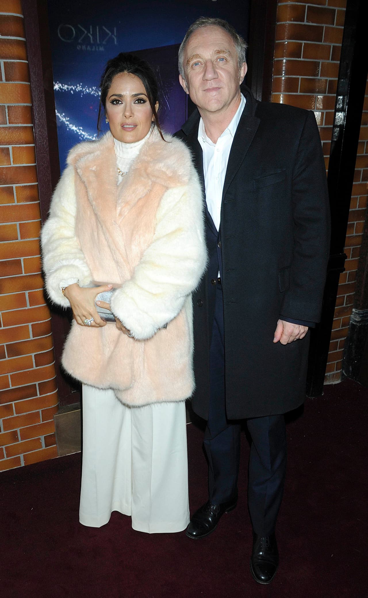 La actriz veracruzana brilló en una fiesta en Covent Garden, Londres.