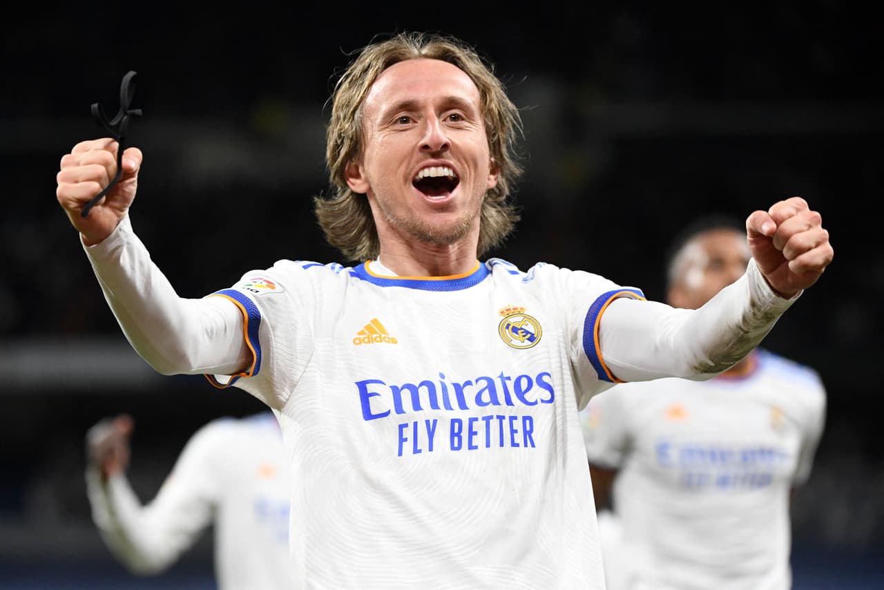 Tres minutos después, Luka Modric convertía el tanto de la voltereta para hacer rugir el Bernabéu y pensar en una ventaja mucho más grande con todo un tiempo por disputarse.