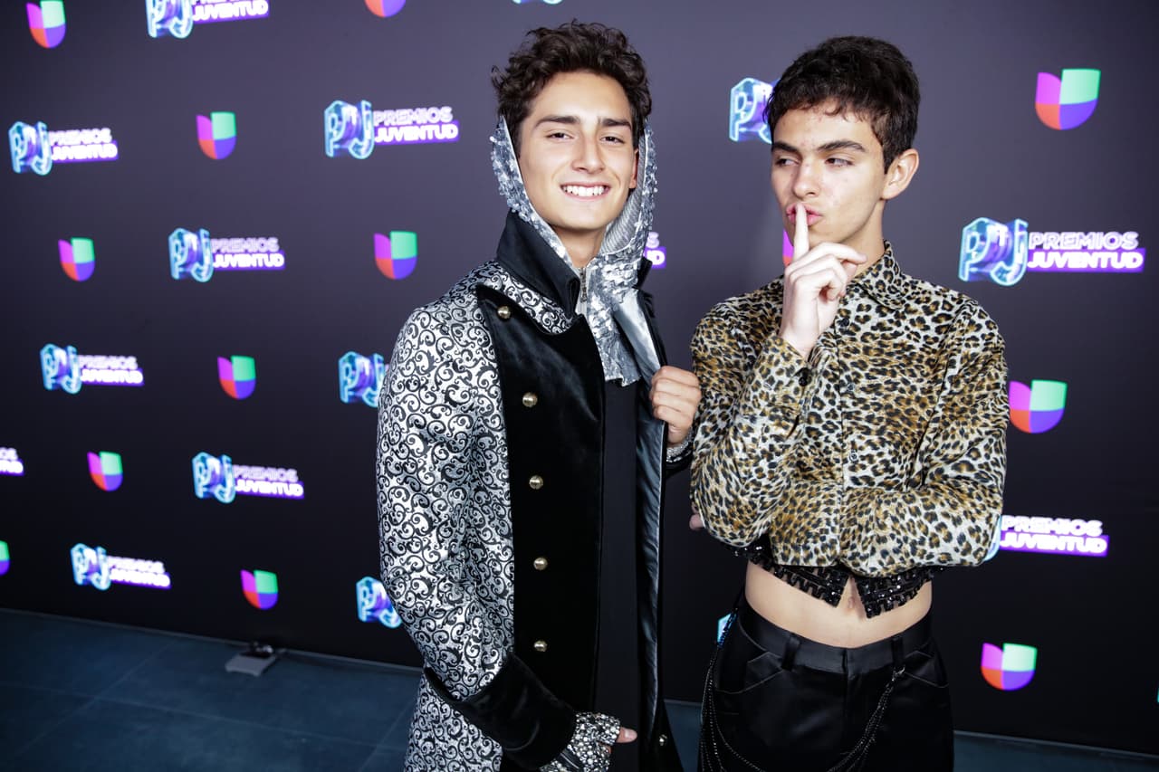 “Leí una carta de un padre de familia que escribió una carta en la que me compartió su historia. Es difícil explicar la emoción y la sensación que me produjo en el escenario”, admitió el joven actor. 
<br>