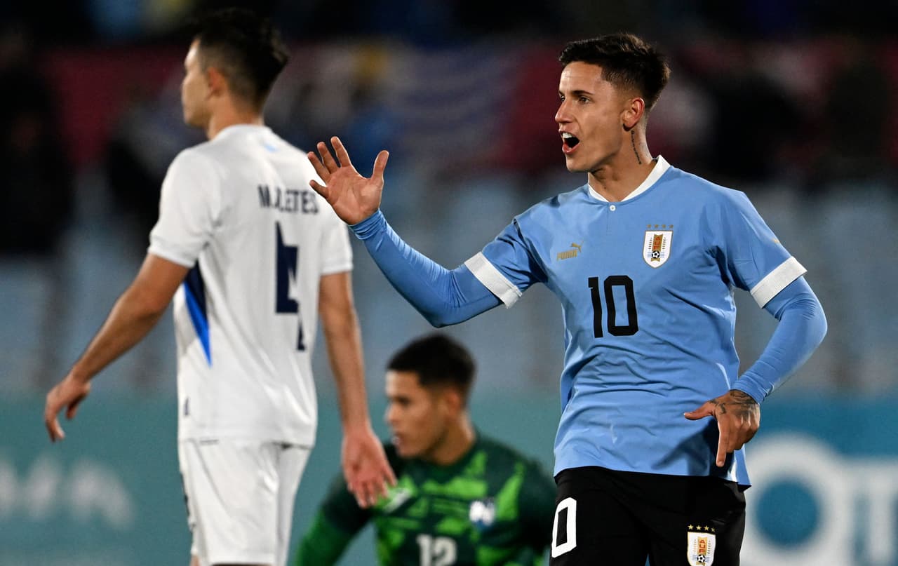 Marcelo Bielsa debuta con Uruguay y Brian Rodríguez anota gol