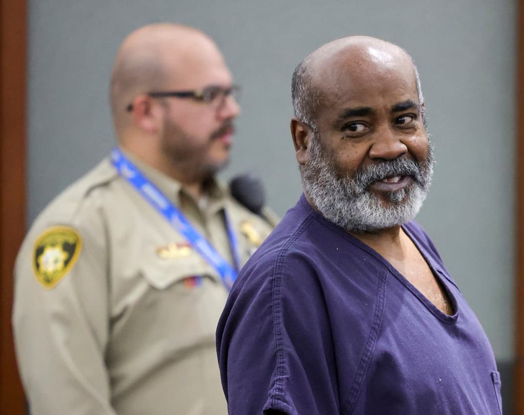 Duane Keith "Keffe D" Davis es la persona acusada de orquestar el tiroteo que resultó en la muerte de Tupac. Como el único sobreviviente del vehículo desde donde se realizaron los disparos mortales, Davis enfrenta graves cargos en relación con este caso.