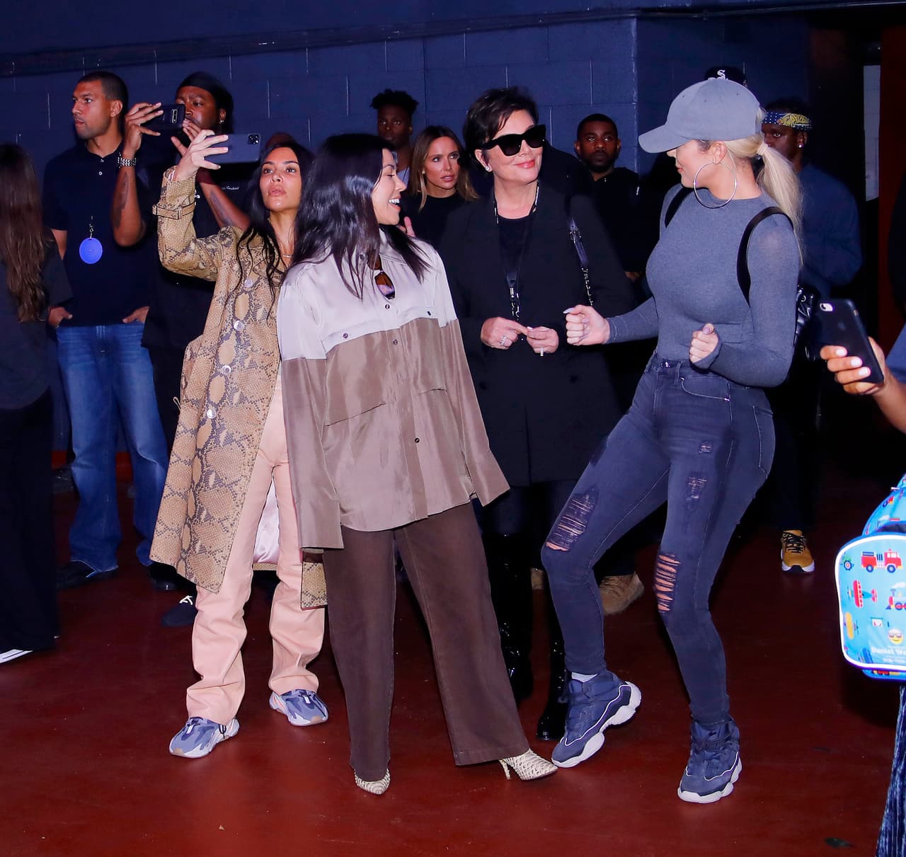 El año pasado se transmitieron dos temporadas del reality. En la 16 no solo quedó en evidencia el vínculo entre Kim y Kanye sino también el interés de la empresaria y socialité por perseguir el sueño de su vida: ser abogada. Además se desveló que Tristan Thompson había engañado a Khloé con la mejor amiga de Kylie, Jordyn Woods.