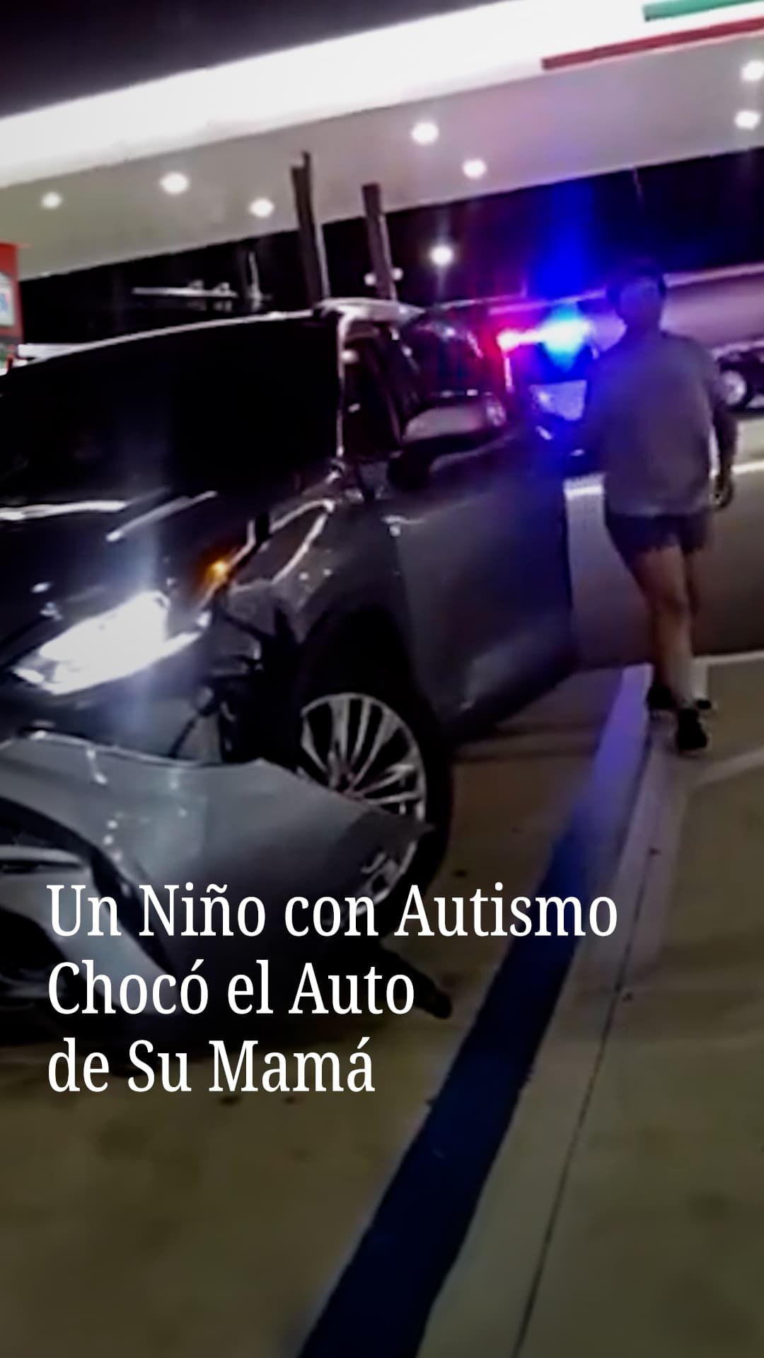 Madre es arrestada por dejar que su hijo con autismo condujera