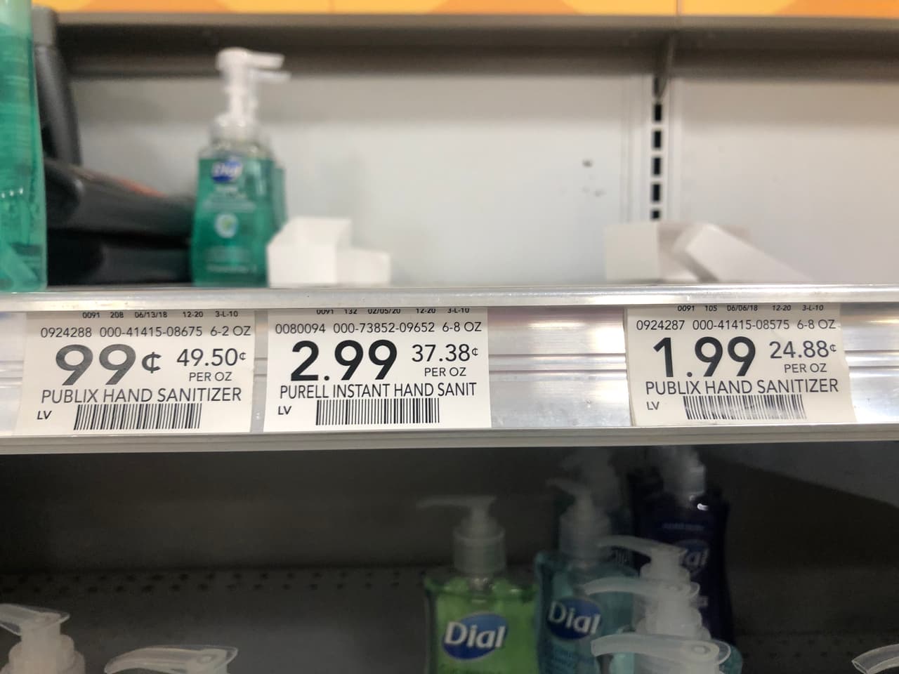 "En momentos de necesidad, y con la demanda sin precedentes que estamos experimentando, necesitamos más asociados para ayudar en nuestra área operativa", aseguró la vocera de Publix.