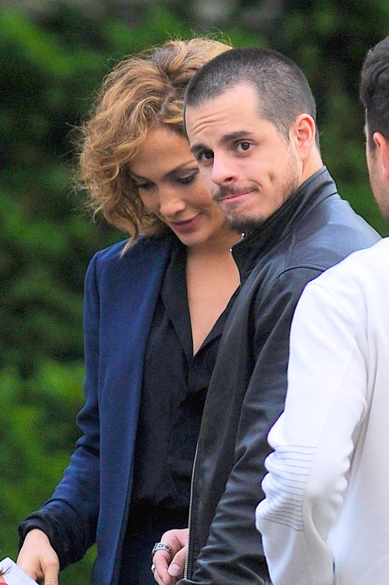 Y mira nada más la cara de Casper, todo un casanova enamorado.