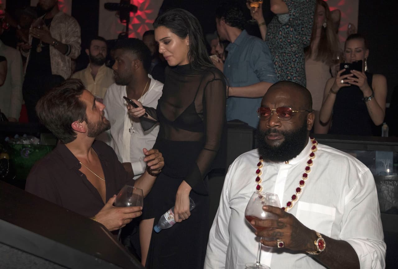 ¿Le habrá reportado cada movimiento de su ex?