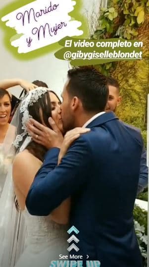 Gabriella y William sellaron su amor con un beso al finalizar la ceremonia, y así lo compartió la orgullosa mamá de Trucco.