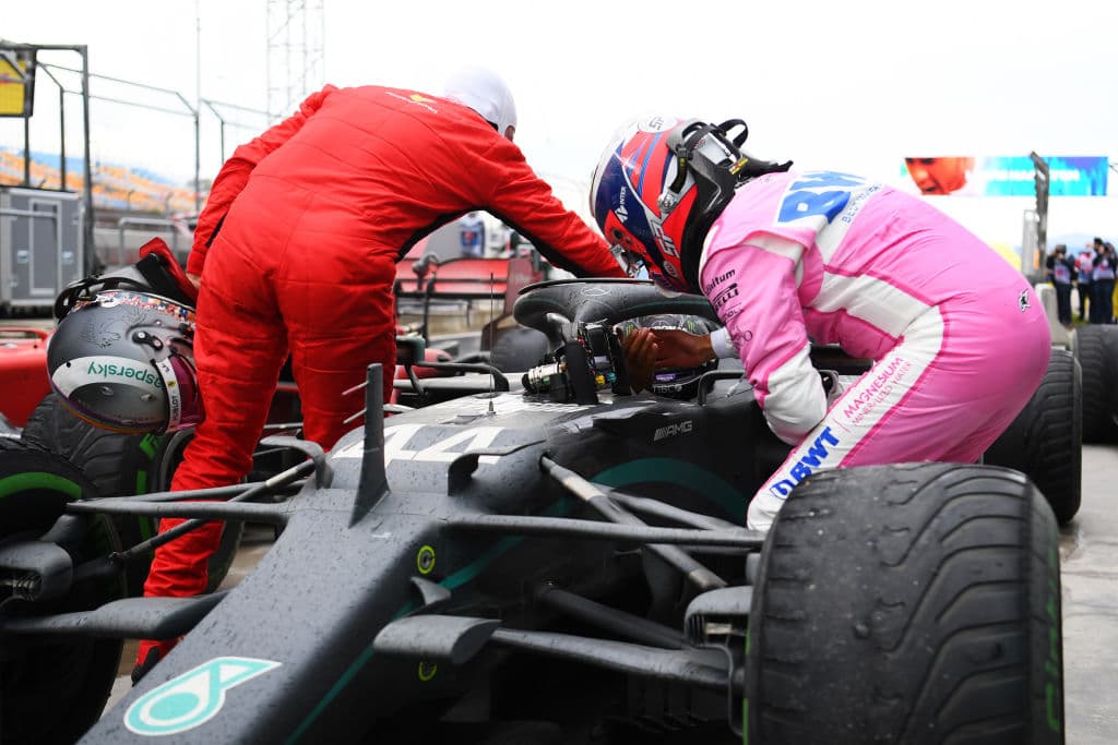 El británico ya tiene siete cetros de la Fórmula 1 y continuará buscando otro para romper el récord de la leyenda Michael Schumacher.
<br>