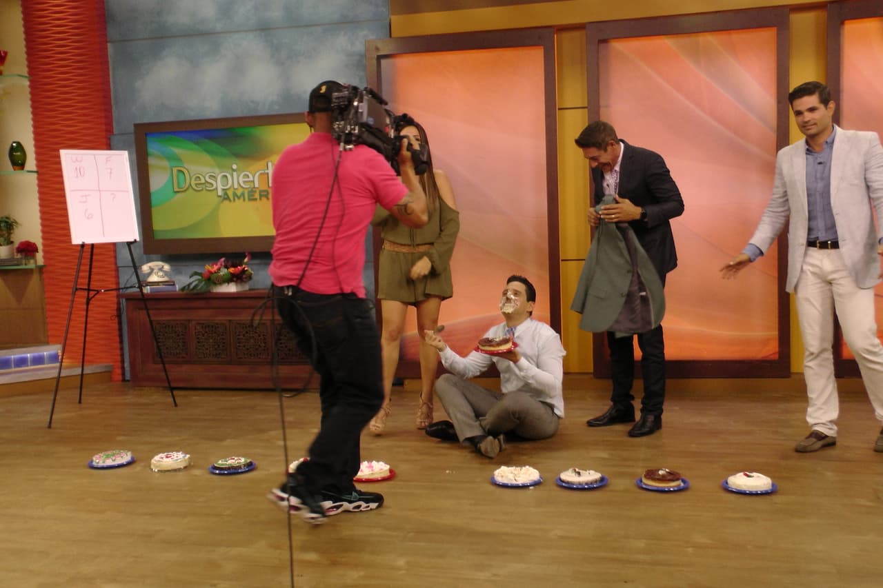 Johnny iba ganando con 6 segundos y 10 pasteles, hasta que Chabán...