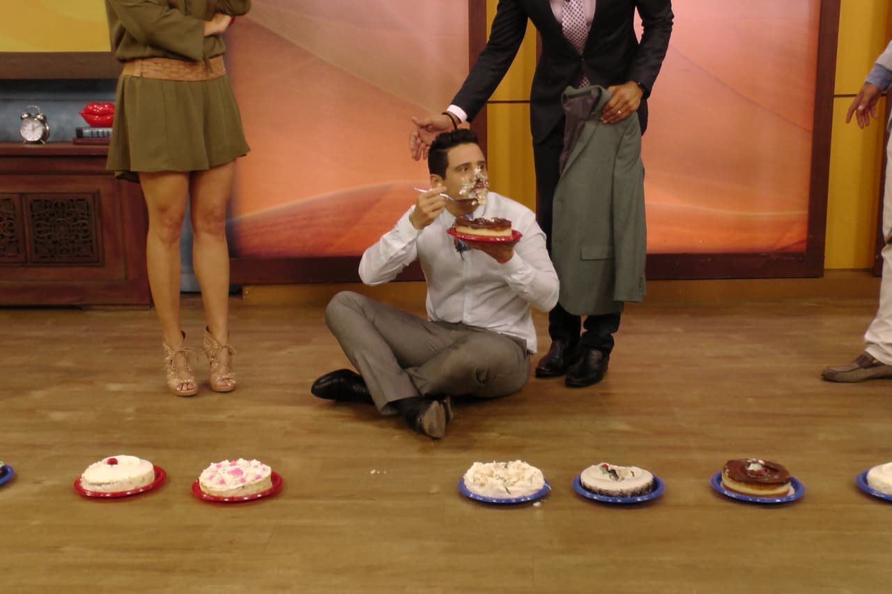 ¡Estaba disfrutando mucho su pastel!