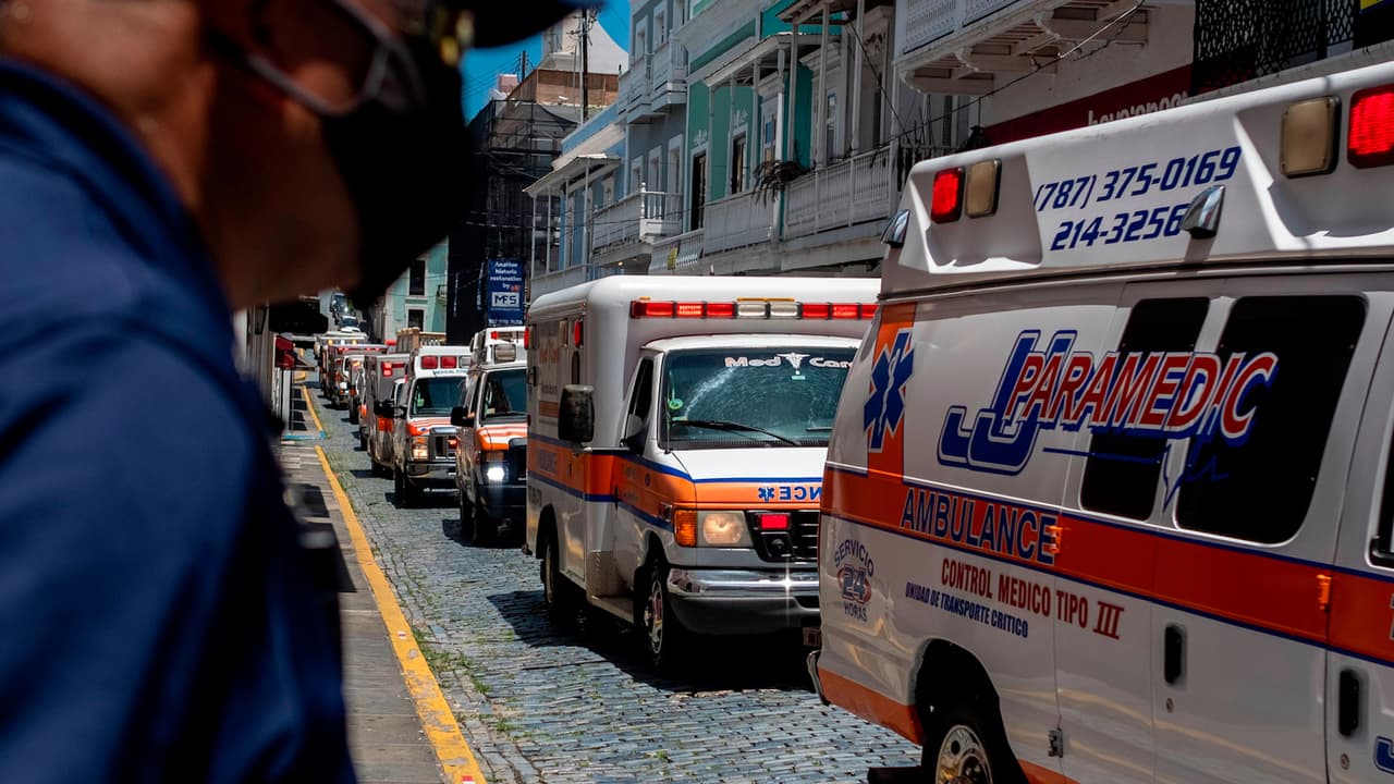 Tres nuevos decesos por covid-19, mientras bajan cifras de pacientes en hospitales y contagios